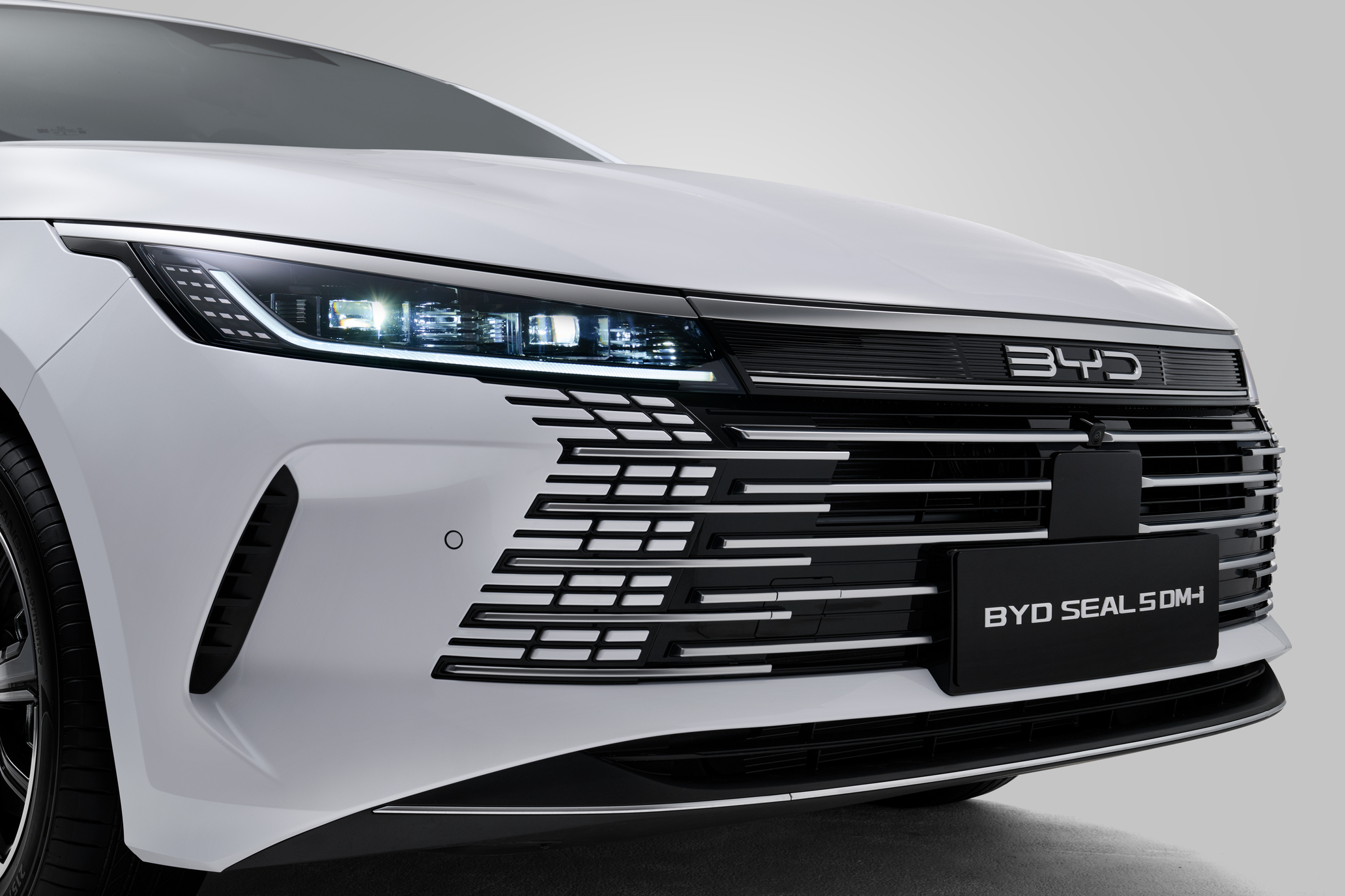 BYD SEAL U